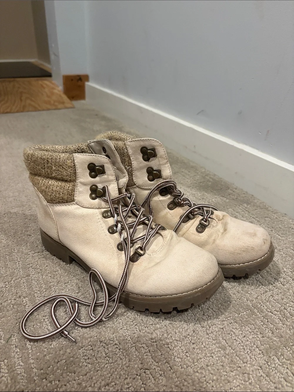 Cliffs by WHITE MOUNTAIN Cream and Tan Lace-Up Hiker Booties